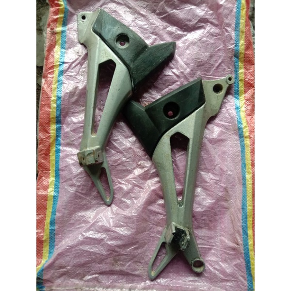 postep footstep belakang supra125/revo lama