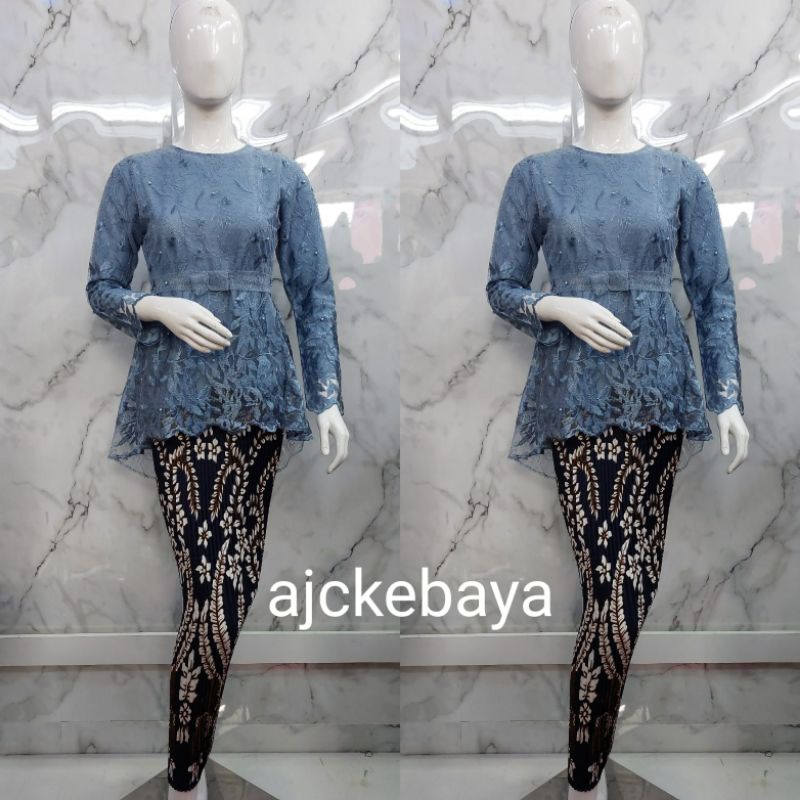 Kebaya / Gotik Pingwin/ Kebaya Modern/ Kebaya Tunik / Set Kebaya/ajc kebaya