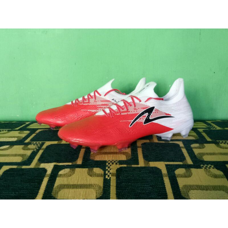 Specs Accelerator Alpha Garuda Attack Elite FG