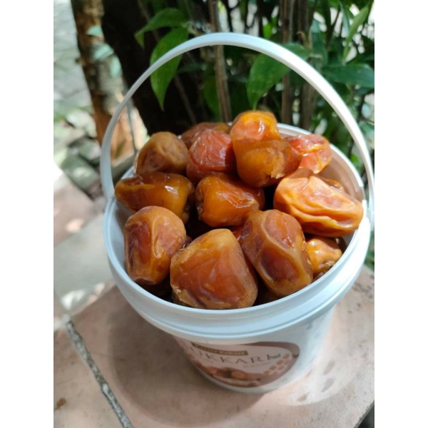 

kurma sukkari ember 850gr al qassim saudi arabia