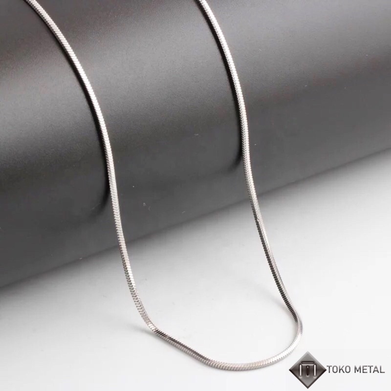 KALUNG TITANIUM MODEL KOTAK WARNA SILVER ANTI KARAT PRIA&amp;WANITA [TOKO METAL]