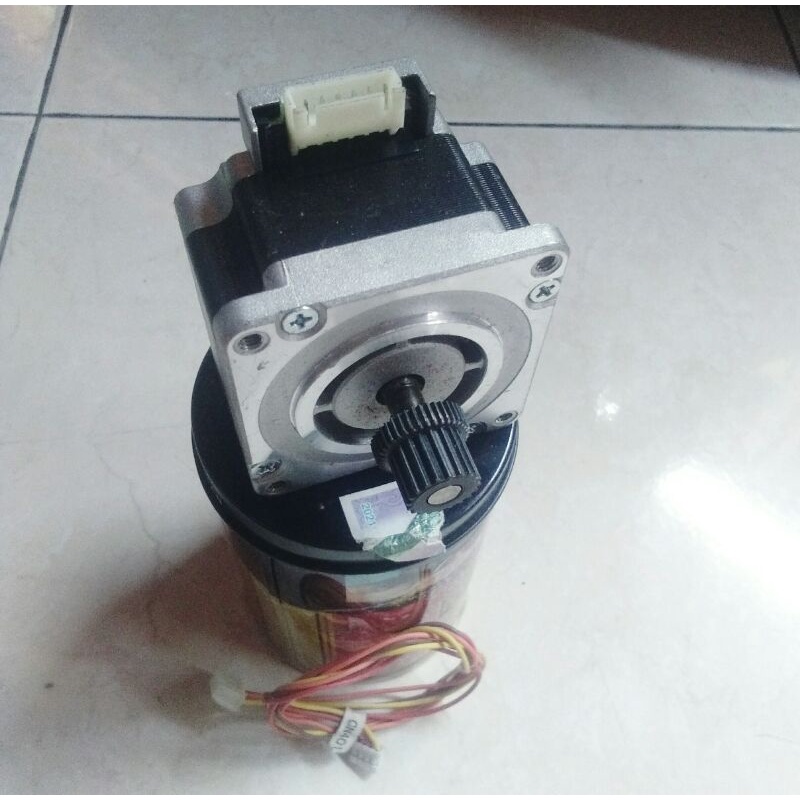 STA NEMA23 MODEL CONEKTOR STEPPER  MOTOR  ORIGINAL BIPOLAR 4WIRE