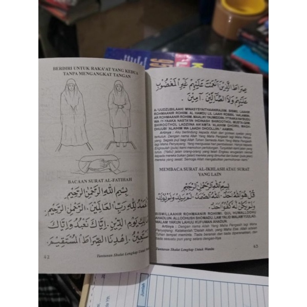 Buku Tuntunan Shalat Lengkap Untuk Wanita (19×13cm)