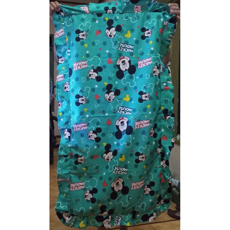 Sarung bantal cinta sarban motif sarung bantal cinta Doraemon