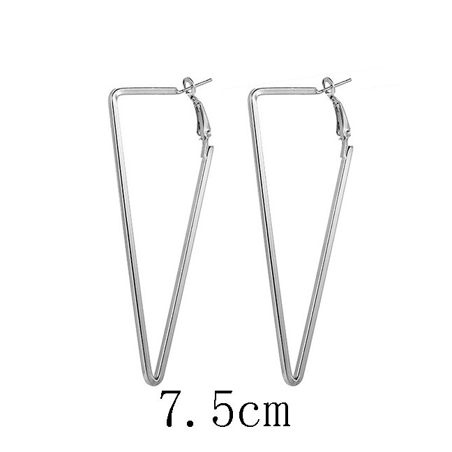 LRC Anting Tusuk Fashion Color Triangle Shape Decorated Earrings