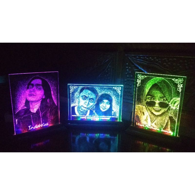 LAMPU TIDUR LUKISAN UKIR GRAFIR KACA LED (2 WAJAH HORIZONTAL)