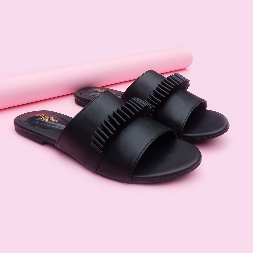 SEPATU SANDAL FLAT AVERY BLACK BIG SIZE 36 37 38 39 40 41 42 43 44 DUMBUM SHOES