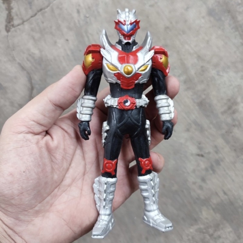 ParamountKingdom Action Figure 7’ Vinyl Armor Hero Dragon Man Fire 01 Original Auldey