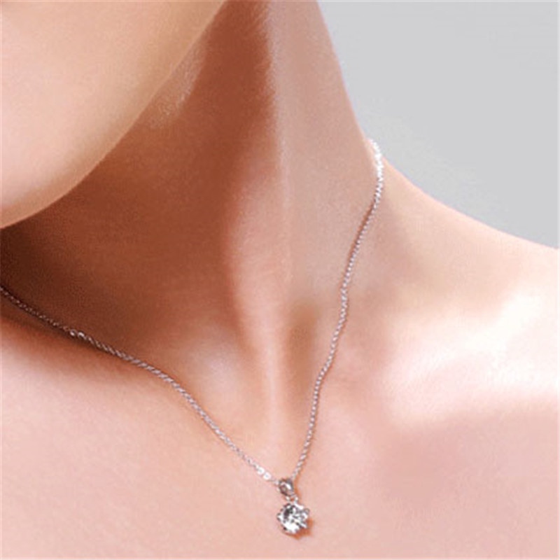 [Ready Stock]Fashion Elegant Personality Silver Plated Diamond Pendant Necklace