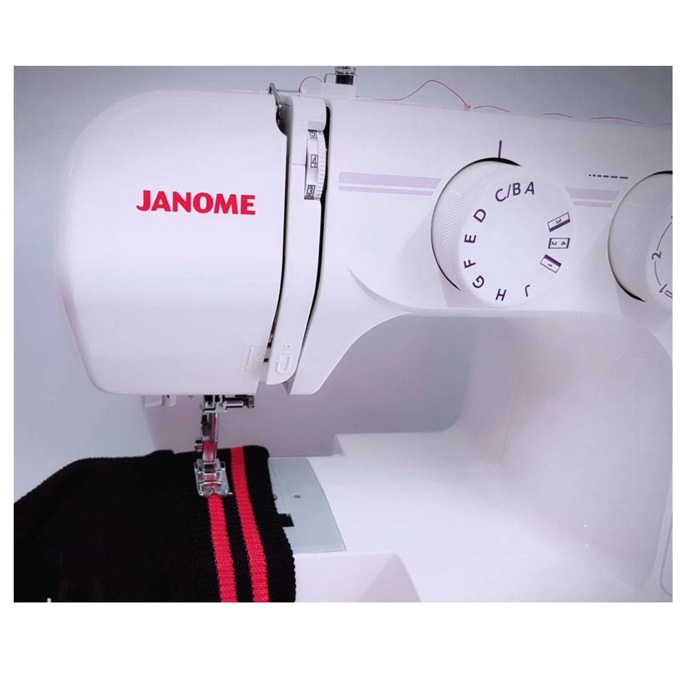 mesin jahit portable/multifungsi merk Janome type Fd216