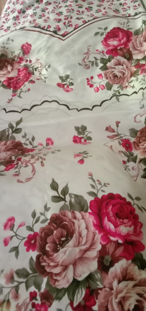 Bahan Kain Sprei Katun Lokal Motif Bunga Mawar Rosebell