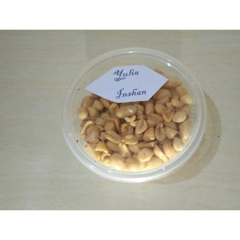

Kacang renyah murah enak 250 gram