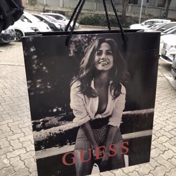 

Produk Unggulan] Paperbag guess