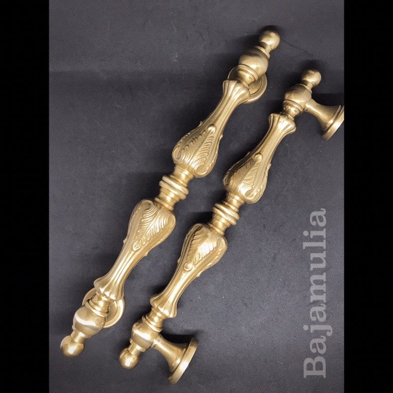 handel pintu / tarikan pintu / handel pintu kupu tarung / door handle