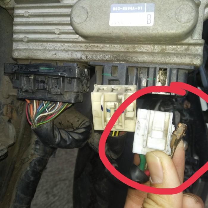 soket ecu ecm aerox 3 pin kabel besar.
