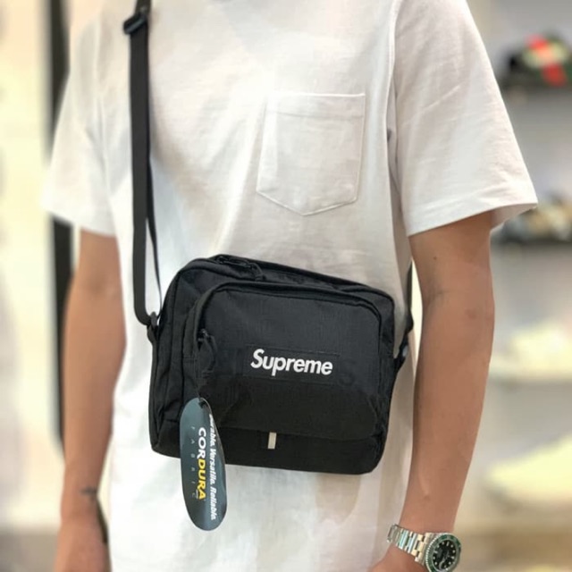 shoulder bag supreme black