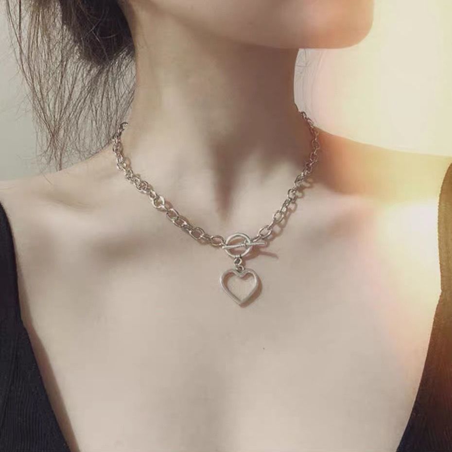 Korea Ins Love Pendant Thick Chain Necklace for Women Hollow Clavicle Chain Fashion Jewelry