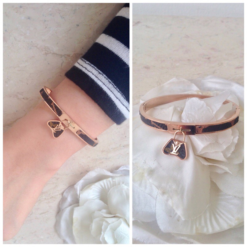 Gelang LV kulit titanium