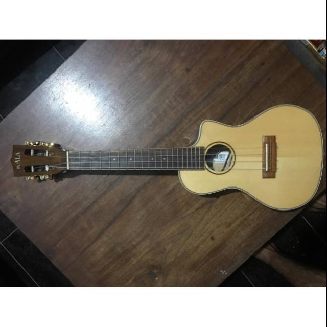 Ukulele Kala KA-SKCGE-C
