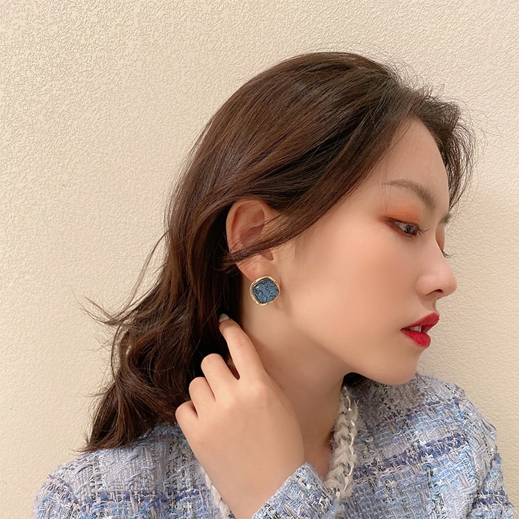 Anting Kotak Geometris Prancis vintage Elegan Untuk Wanita Aksesoris Telinga Korea