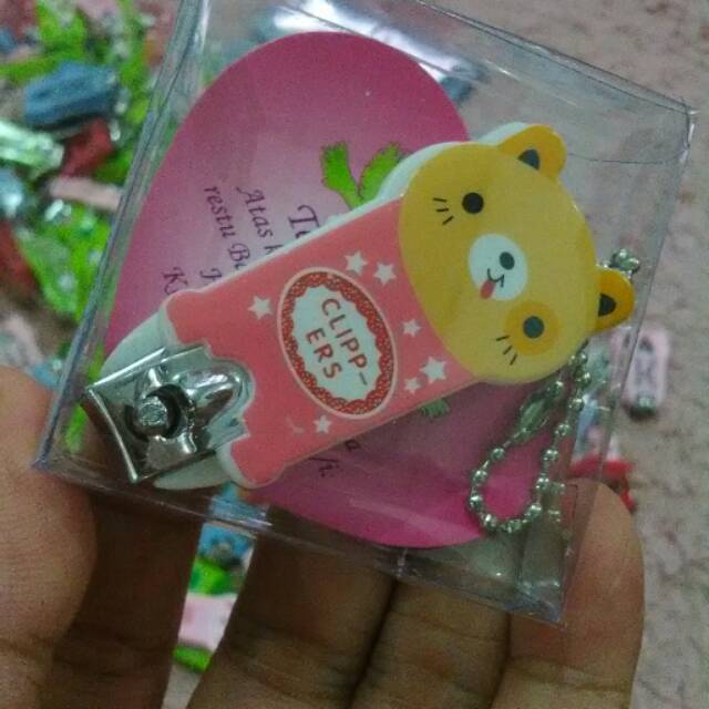 

Souvenir gunting kuku cetak nama krt ucapan bks mika
