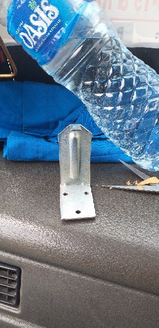 Hanger Apar. Bracket Apar.  Gantungan Apar Ke Dinding