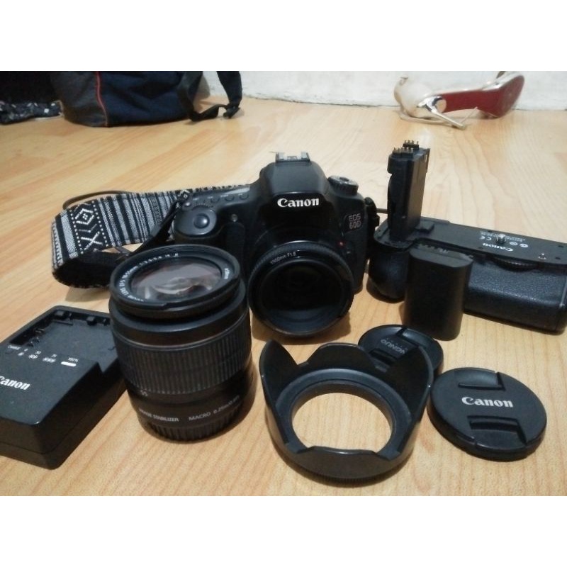 camera dslr canon 60d bekas lengkap dengan accessories