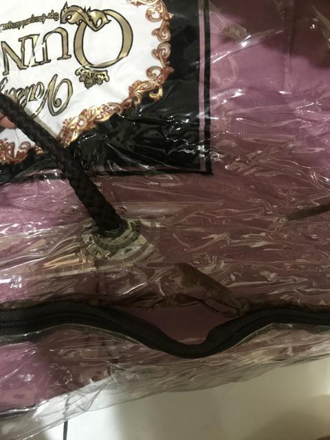 Bedcover + Sprei Fitted Flat Quincy Vallery Polos Tinggi 30 180x200 Dark Red Dark Pinkv Bc180vlr