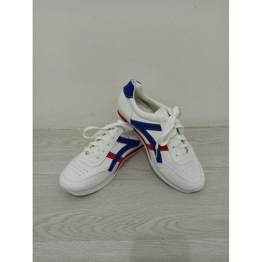 HS / COD Sepatu Wanita Sneakers Wanita Premium Quality 214