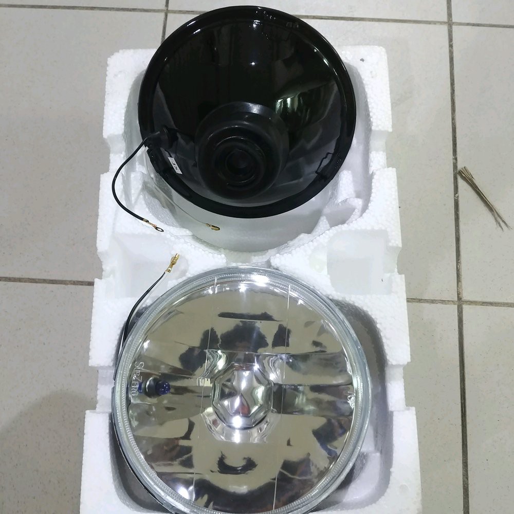 LAMPU headlamp Besar depan bumper mobil bulat UKURAN 7 inchi kaca kristal SOKET  h4 UNIVERSAL jeep