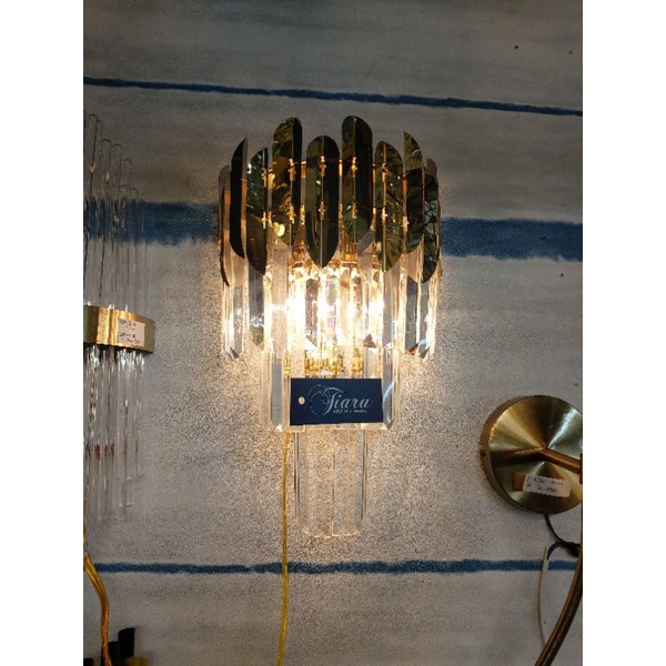 LAMPU DINDING KRISTAL