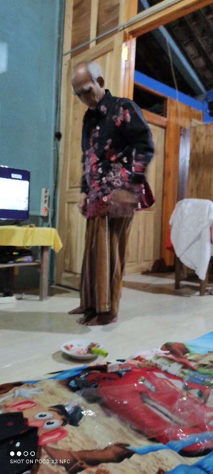 Batik Couple Keluarga Sania Ruffle Ori Ndoro Jowi Dnt Motif Sakura Merah