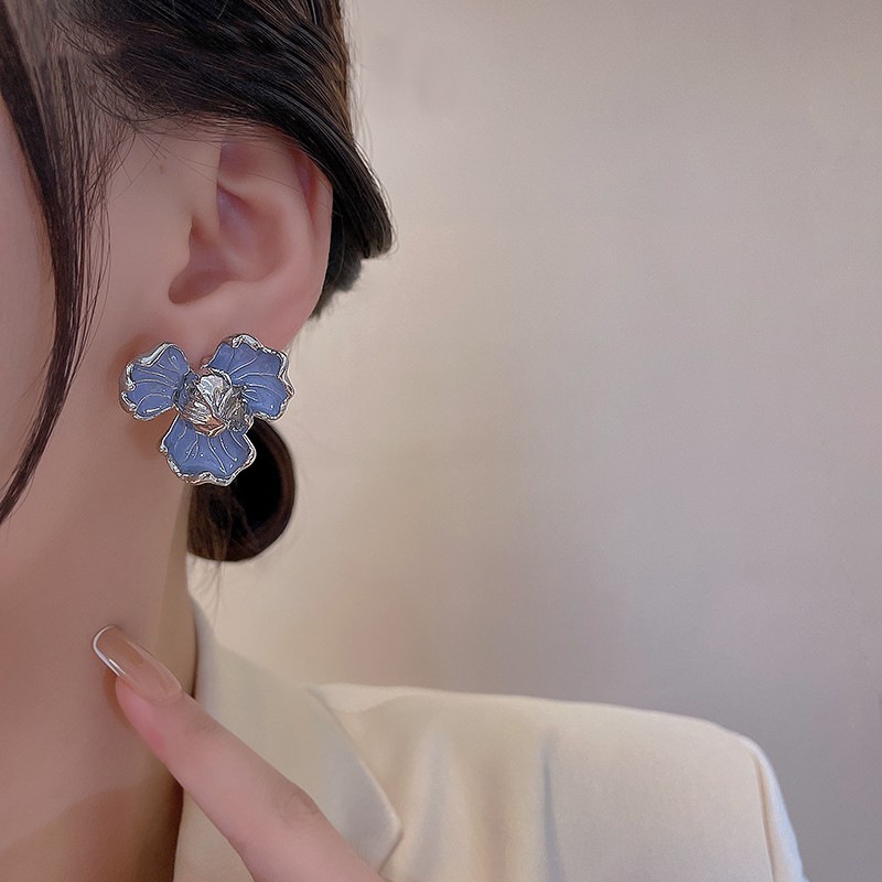 Anting Tusuk Gantung Temperament Desain Bunga Ungu Gaya Koreaunik Untuk Wanita