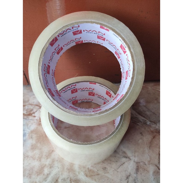 

Lakban Isolasi OPP Bening Besar 45mm x 72Y 72 Yard Kualitas Bagus