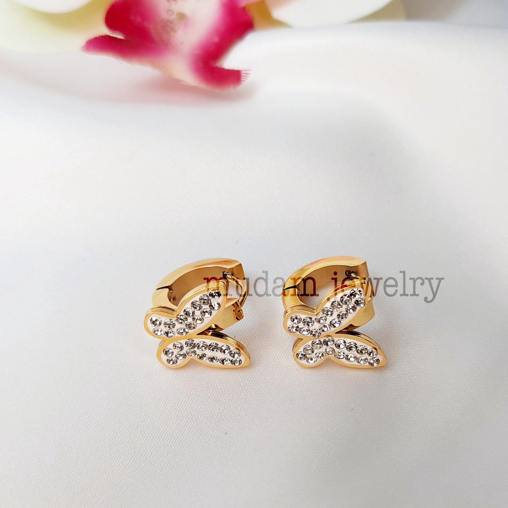 Anting Jepit Titanium Kupu - Kupu Taburan Kristal Artifisial Elegan dan Simple Warna Rose Gold, Gold dan  Silver