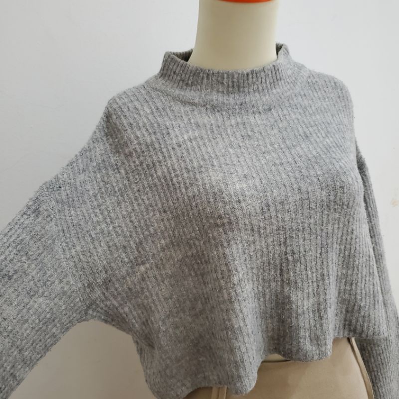 Preloved thrift crop top