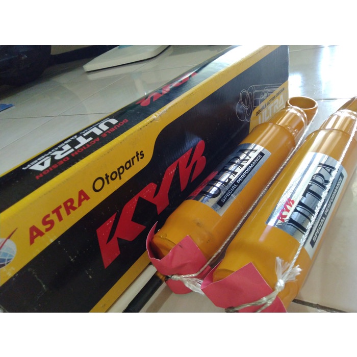 Shockbreaker  Shock Absorber Kayaba Ultra Toyota Innova Belakang