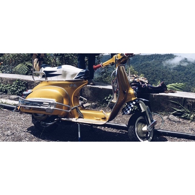 (Pre Order) Jok Vespa bentuk Gandolfi untuk sprint/super