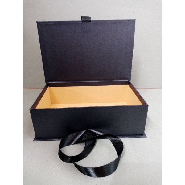 

kotak kado/hardbox 40x25x10