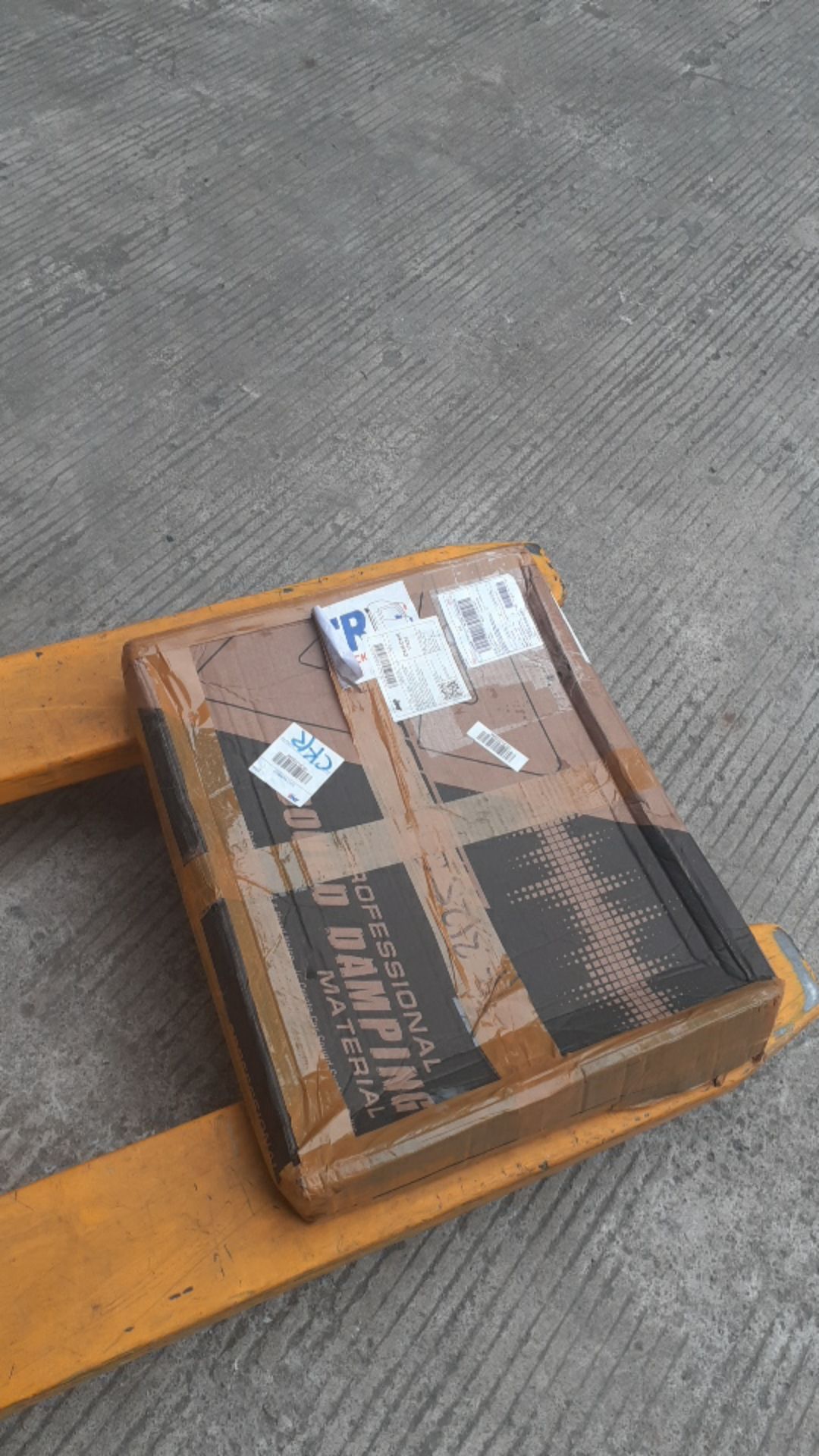 Peredam Stealth Rubber Butyl Aluminium Foil 50 Cm X 75 Cm Tebal 1.8 Mm Original Meredam Bunyi Panas