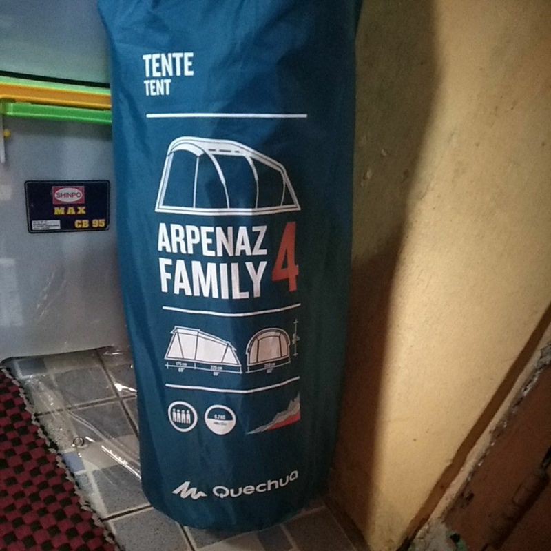 Tenda Quechua Arpenaz Family 4.0 Dome Tent (Bekas 1 kali pakai)