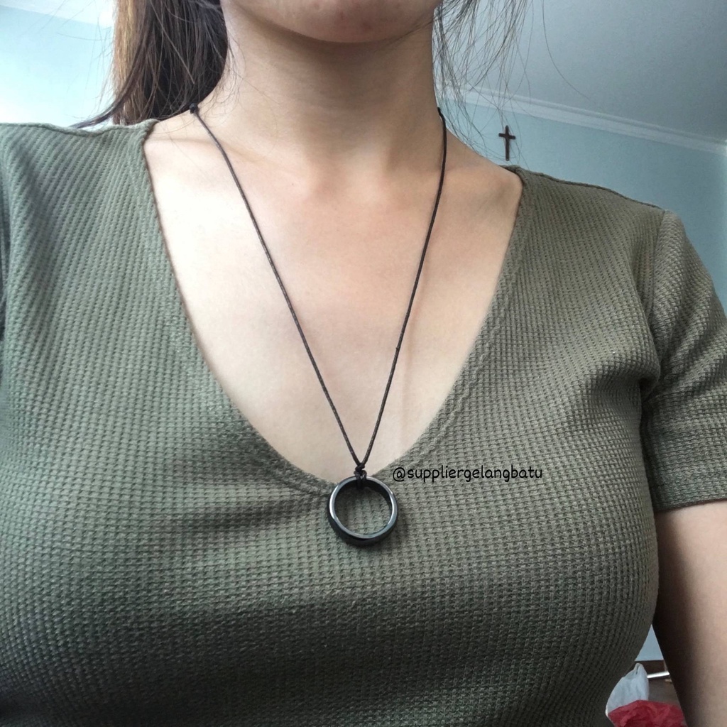 Kalung Korea Tali Hitam 1MM Pria Wanita Liontin Bandul Cincin Besar