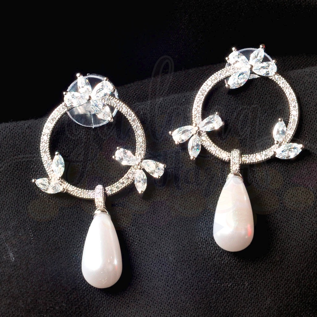 Anting Pesta Mutiara Kristal GH 203206