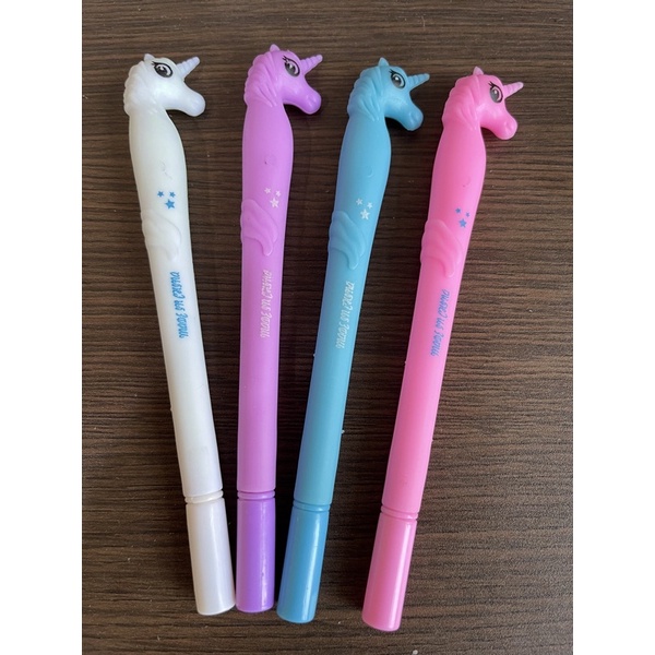 

Pen gel bentuk kepala unicorn warna isi 12