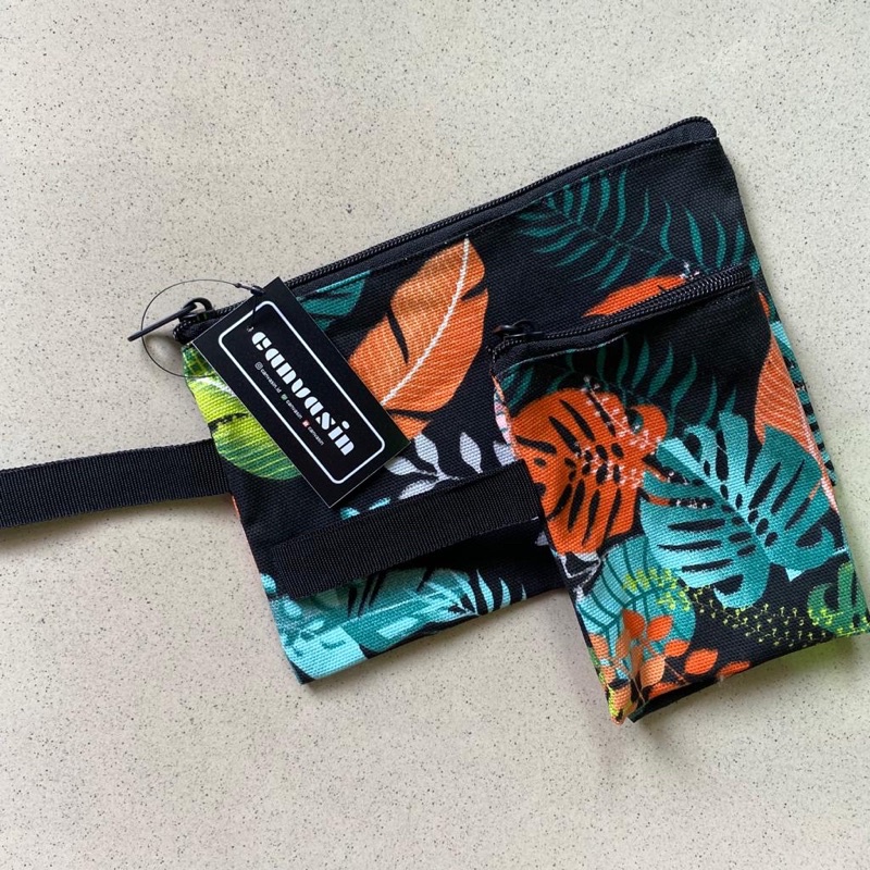 Pouch kanvas serbaguna - Black orange leaf