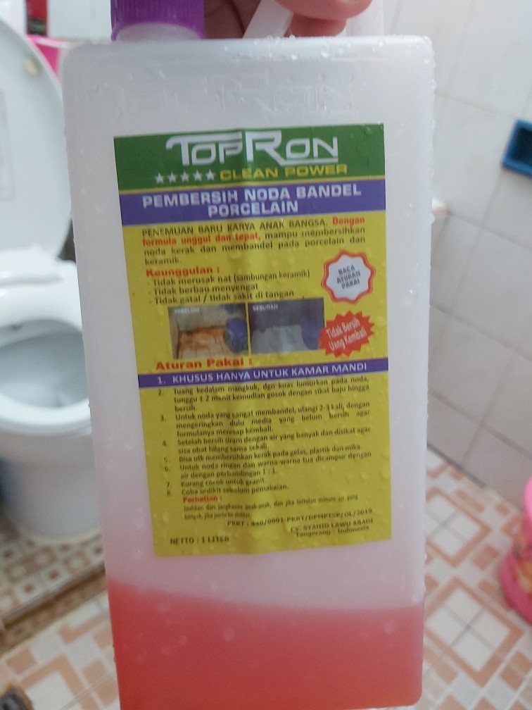 Topron Pembersih Lantai