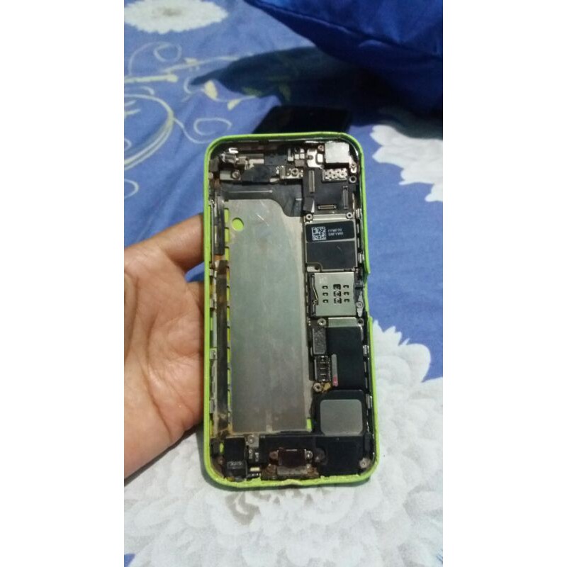 mesin iphone 5c 8gb lock icloud
