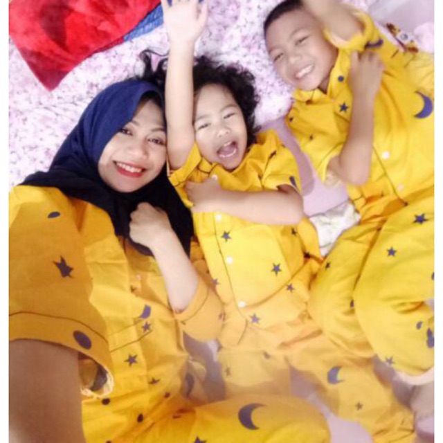 piyama STARMOON KUNING baju tidur bulan bintang kuning bisa pasangan ibu anak keluarga