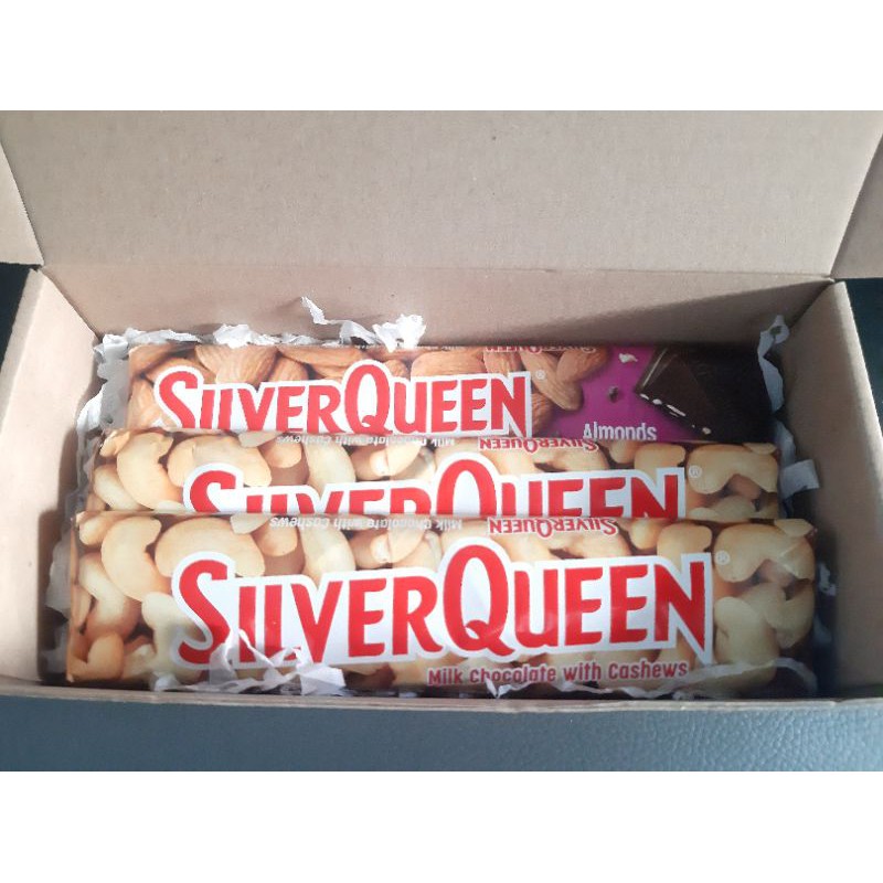 

Hampers Parcel Paket Coklat Silverqueen 62gr Valentine