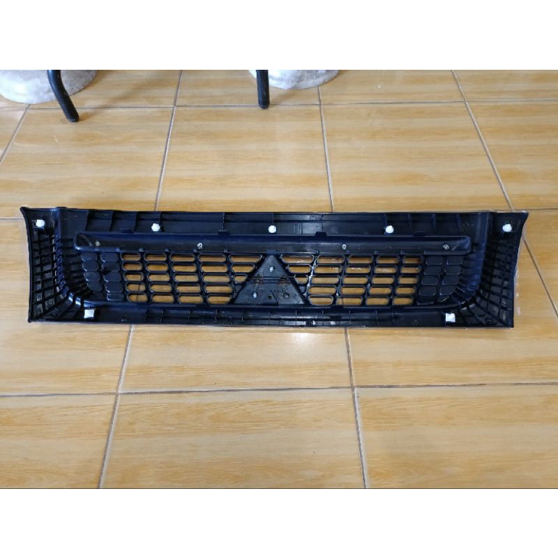 Grill ram depan Mitsubishi colt diesel Canter Ps125 tahun 2021 Orisinil KTB